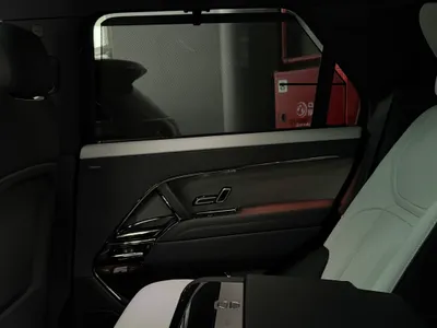 2025 لاند روفر رينج روفر سبورت اتش اس اي