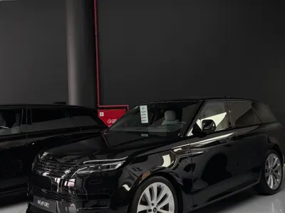 2025 لاند روفر رينج روفر سبورت اتش اس اي