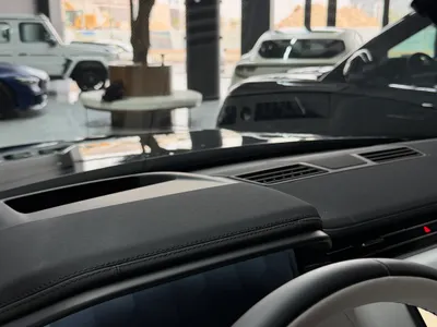 2025 لاند روفر رينج روفر سبورت اتش اس اي