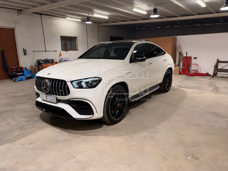 2021 مرسيدس - بنز جي إل إي 63إس أي إم جي