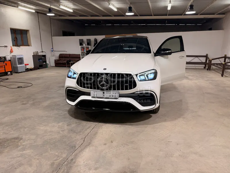 2021 مرسيدس - بنز جي إل إي 63إس أي إم جي