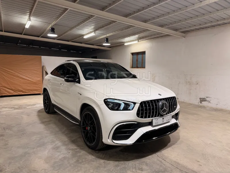 2021 مرسيدس - بنز جي إل إي 63إس أي إم جي