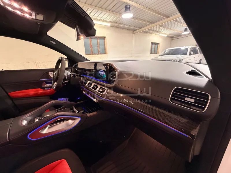 2021 مرسيدس - بنز جي إل إي 63إس أي إم جي