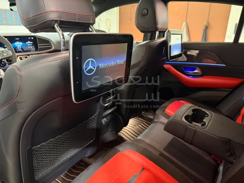 2021 مرسيدس - بنز جي إل إي 63إس أي إم جي