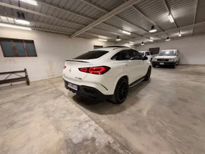 2021 مرسيدس - بنز جي إل إي 63إس أي إم جي