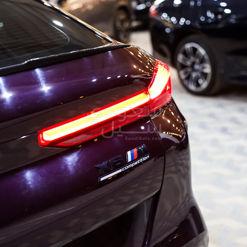 2021 بي ام دبليو الفئة اكس 6 إم كومبيتيشن