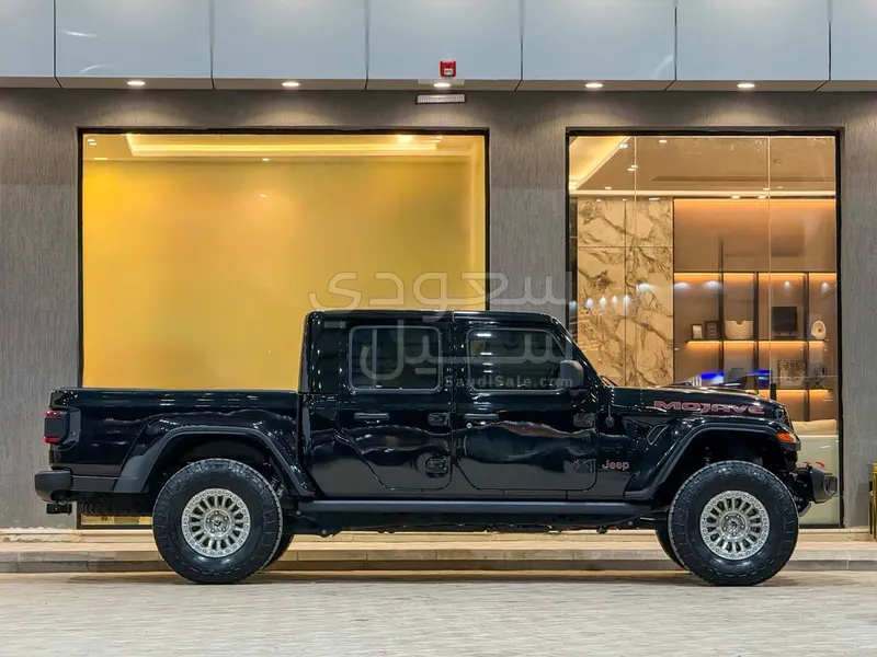 2021 جييب جلادياتور ساند رانر