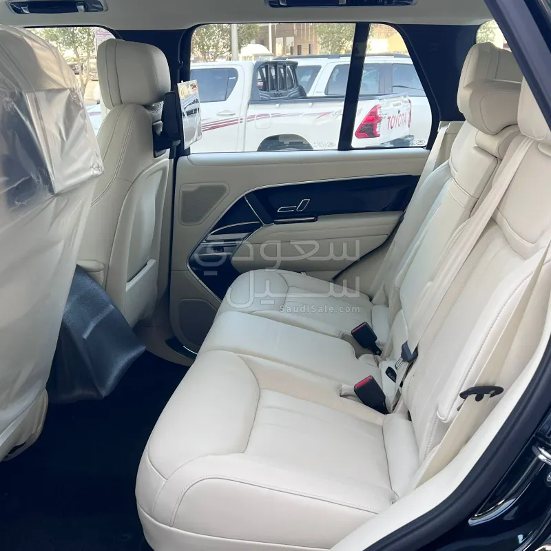 2026 لاند روفر رينج روفر اتش اس اي