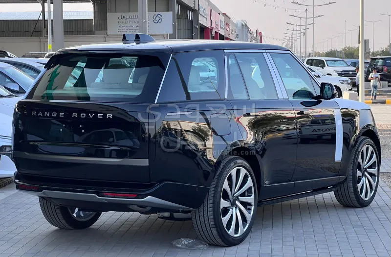 2026 لاند روفر رينج روفر اتش اس اي