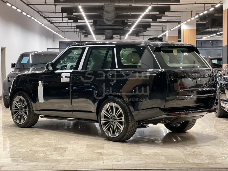2026 لاند روفر رينج روفر اوتوبيوغرافي