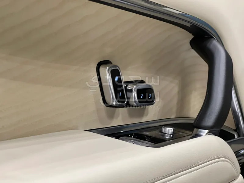 2024 لاند روفر رينج روفر اتش اس اي