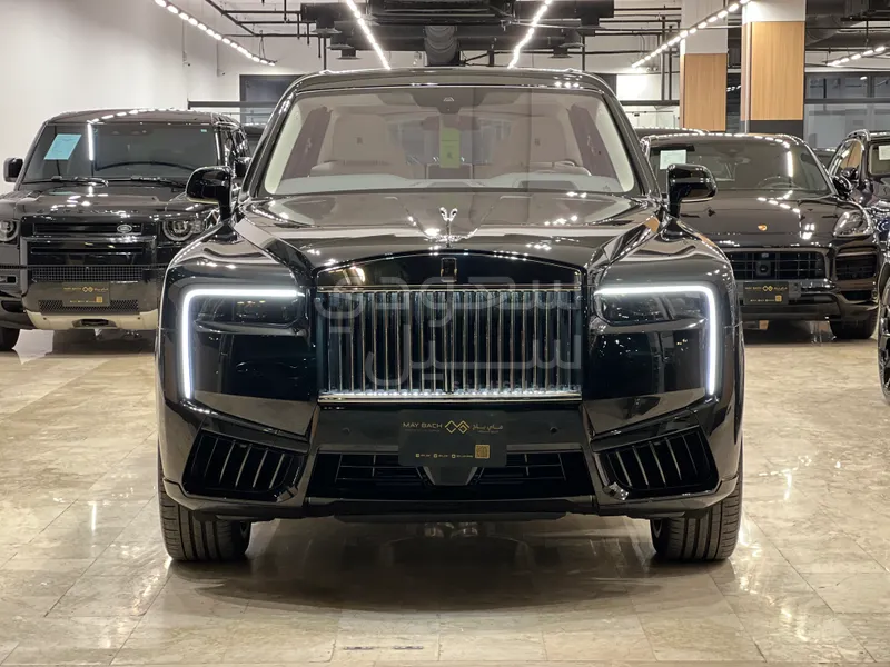 2025 رولز رويس كولينان سلفر بادج