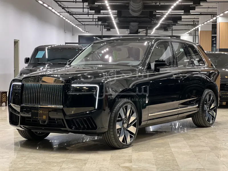 2025 رولز رويس كولينان سلفر بادج