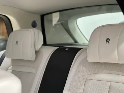 2025 رولز رويس كولينان سلفر بادج