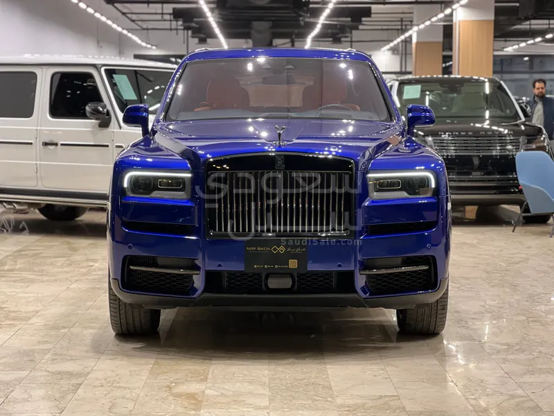 2022 رولز رويس كولينان بلاك بادج