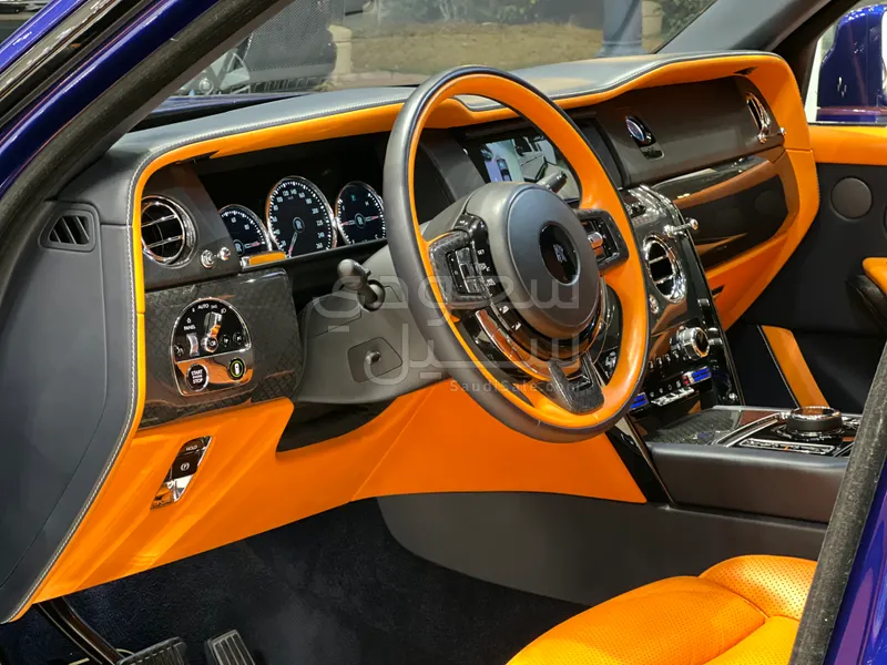 2022 رولز رويس كولينان بلاك بادج