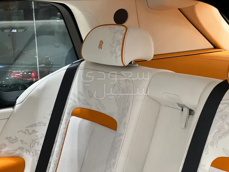 2026 رولز رويس كولينان سلفر بادج