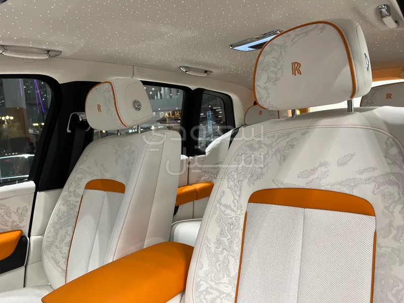 2026 رولز رويس كولينان سلفر بادج