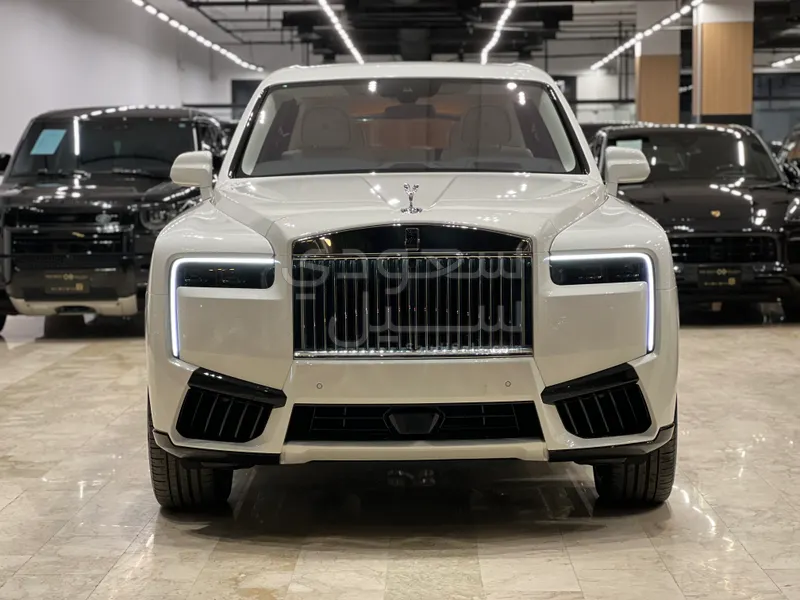 2026 رولز رويس كولينان سلفر بادج