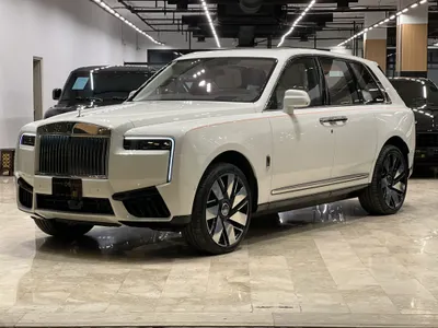 2026 رولز رويس كولينان سلفر بادج