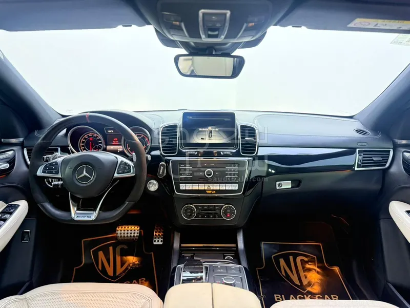 2016 مرسيدس - بنز جي إل إي 63إس أي إم جي