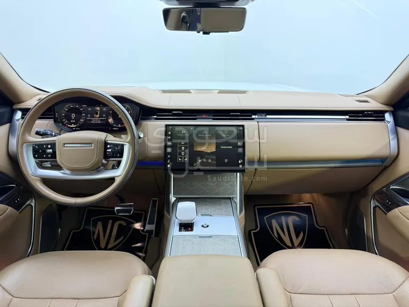 2024 لاند روفر رينج روفر اس في اوتوبيوغرافي