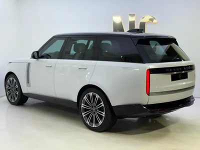 2024 لاند روفر رينج روفر اس في اوتوبيوغرافي