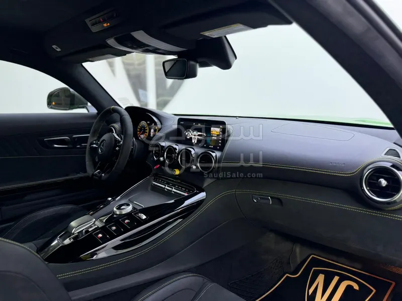 2020 مرسيدس - بنز جي تي أر أي إم جي