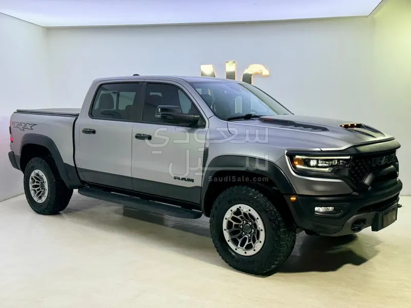 2024 دودج رام تي ار اكس