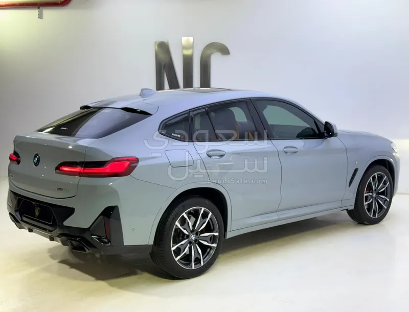 2025 بي ام دبليو الفئة اكس 4