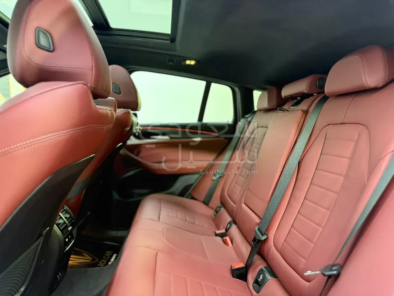 2025 بي ام دبليو الفئة اكس 4