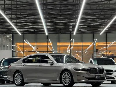 2022 بي ام دبليو الفئة السابعة 730 إل أي