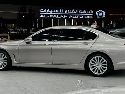 2022 بي ام دبليو الفئة السابعة 730 إل أي