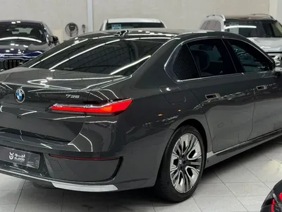 2023 بي ام دبليو الفئة السابعة 735أي