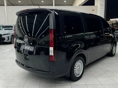 2022 هيونداي ستاريا