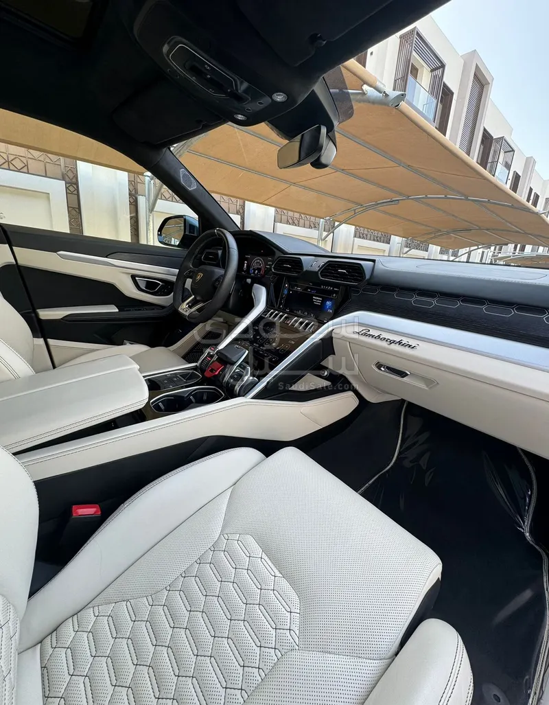 2020 لمبرجيني اوروس