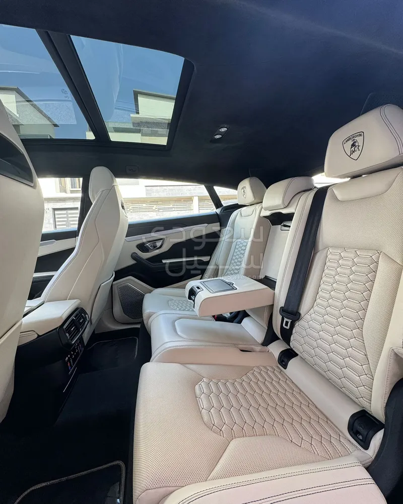 2020 لمبرجيني اوروس