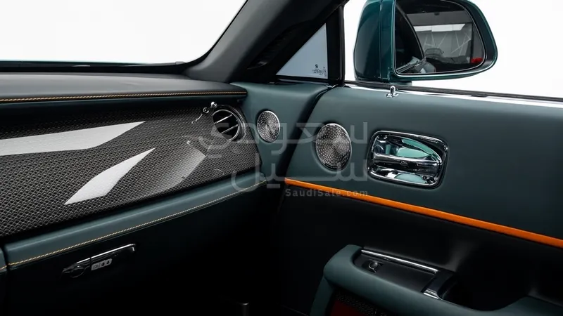 2023 رولز رويس رييث بلاك بادج