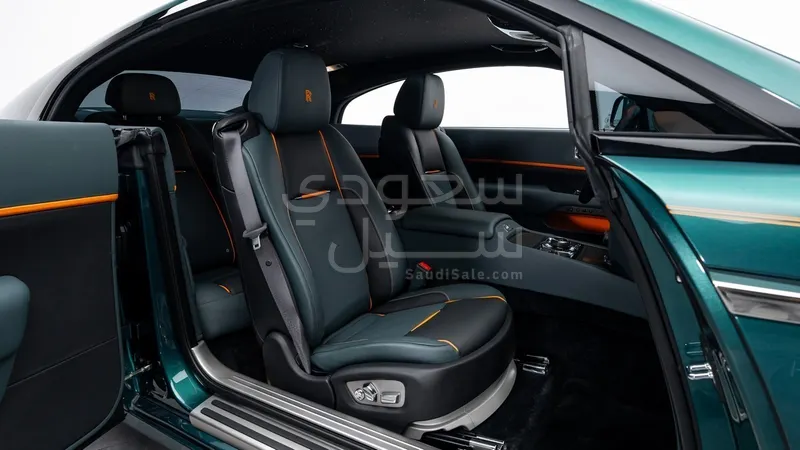 2023 رولز رويس رييث بلاك بادج