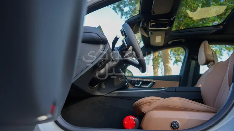 2026 مرسيدس - بنز إي 200 كوبيه أي إم جي