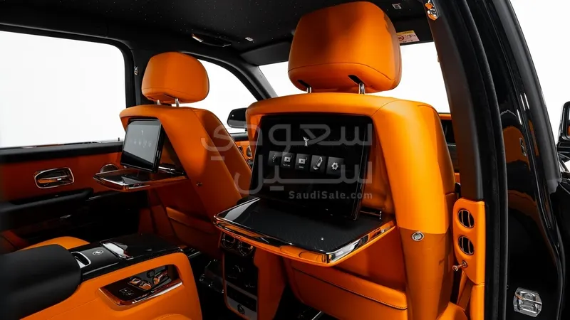 2026 رولز رويس كولينان بلاك بادج