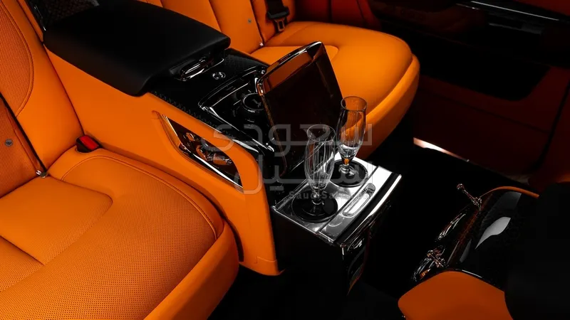 2026 رولز رويس كولينان بلاك بادج