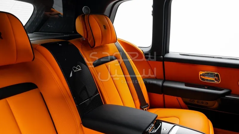 2026 رولز رويس كولينان بلاك بادج