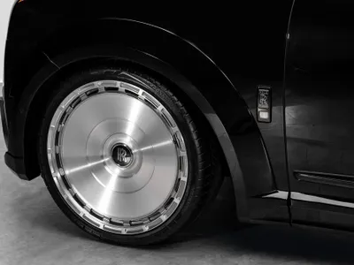 2026 رولز رويس كولينان بلاك بادج