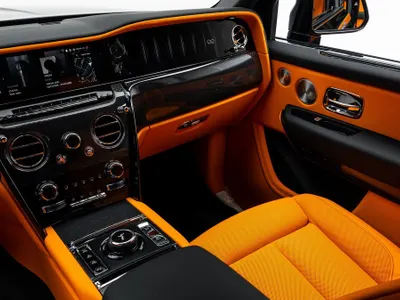 2026 رولز رويس كولينان بلاك بادج