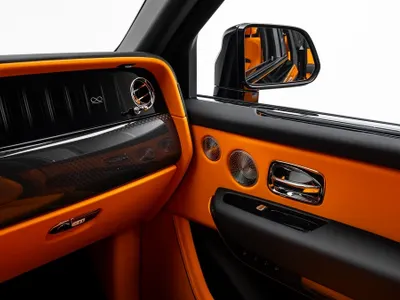 2026 رولز رويس كولينان بلاك بادج