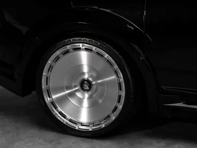 2026 رولز رويس كولينان بلاك بادج