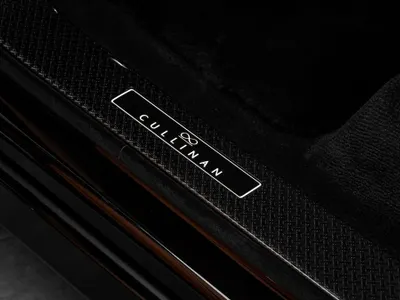 2026 رولز رويس كولينان بلاك بادج