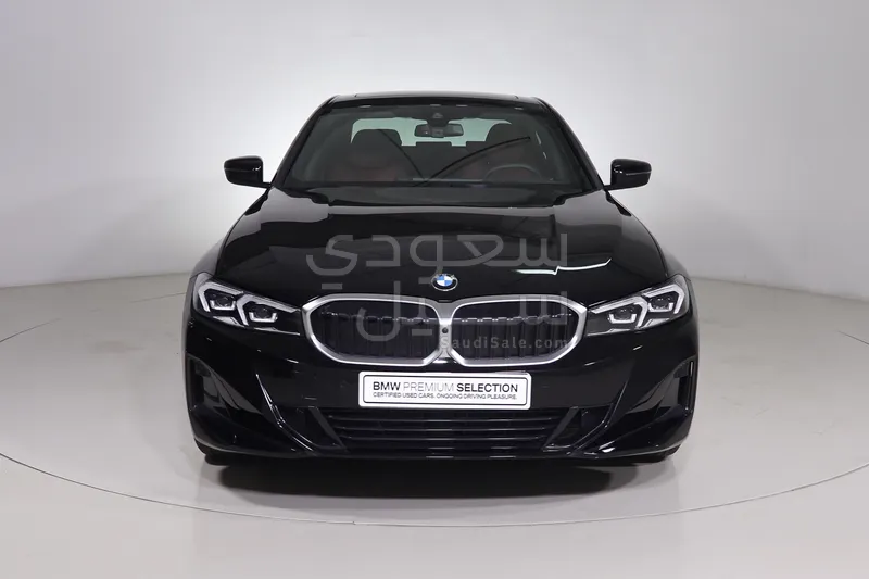 2025 بي ام دبليو الفئة الثالثة 320 أي