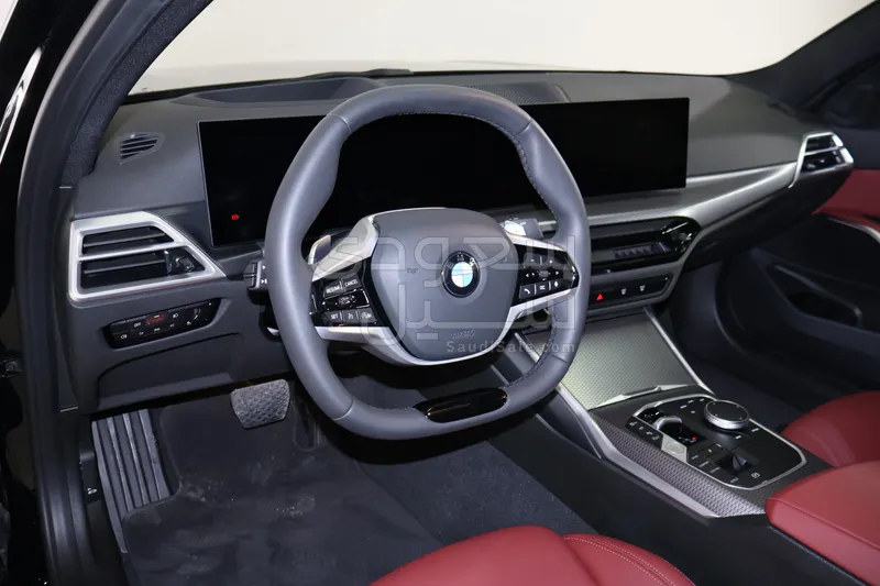 2025 بي ام دبليو الفئة الثالثة 320 أي